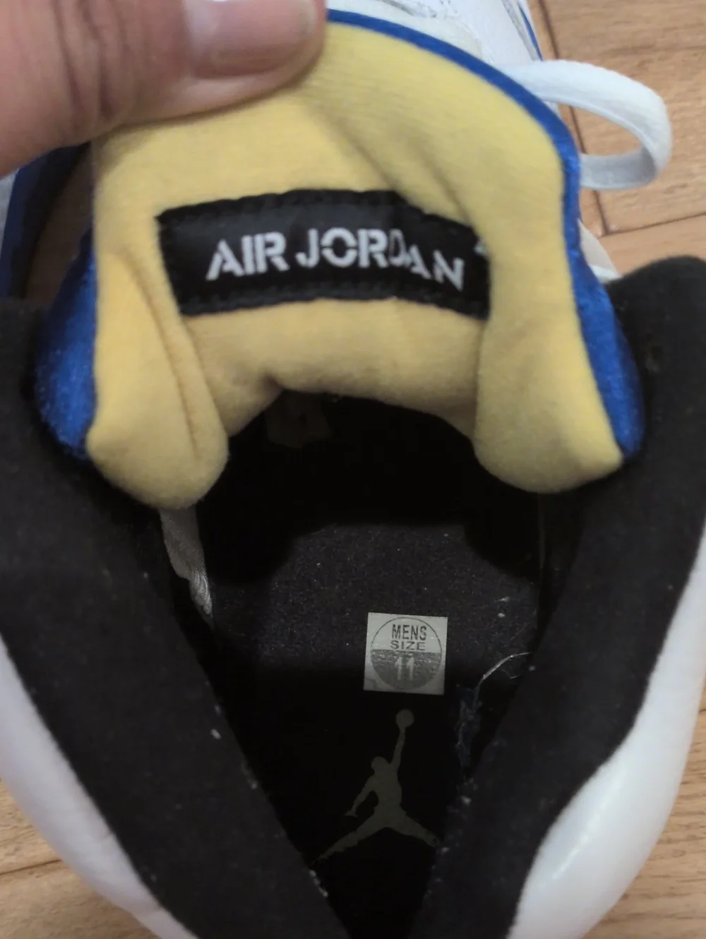 Jordan 5 Retro Laney (2013)  high-top White Varsity Blue 136027189